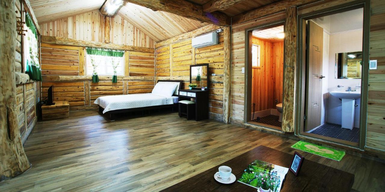 Jeju Joa Log Pension Согвіпо Екстер'єр фото