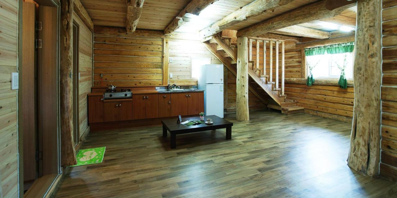 Jeju Joa Log Pension Согвіпо Екстер'єр фото