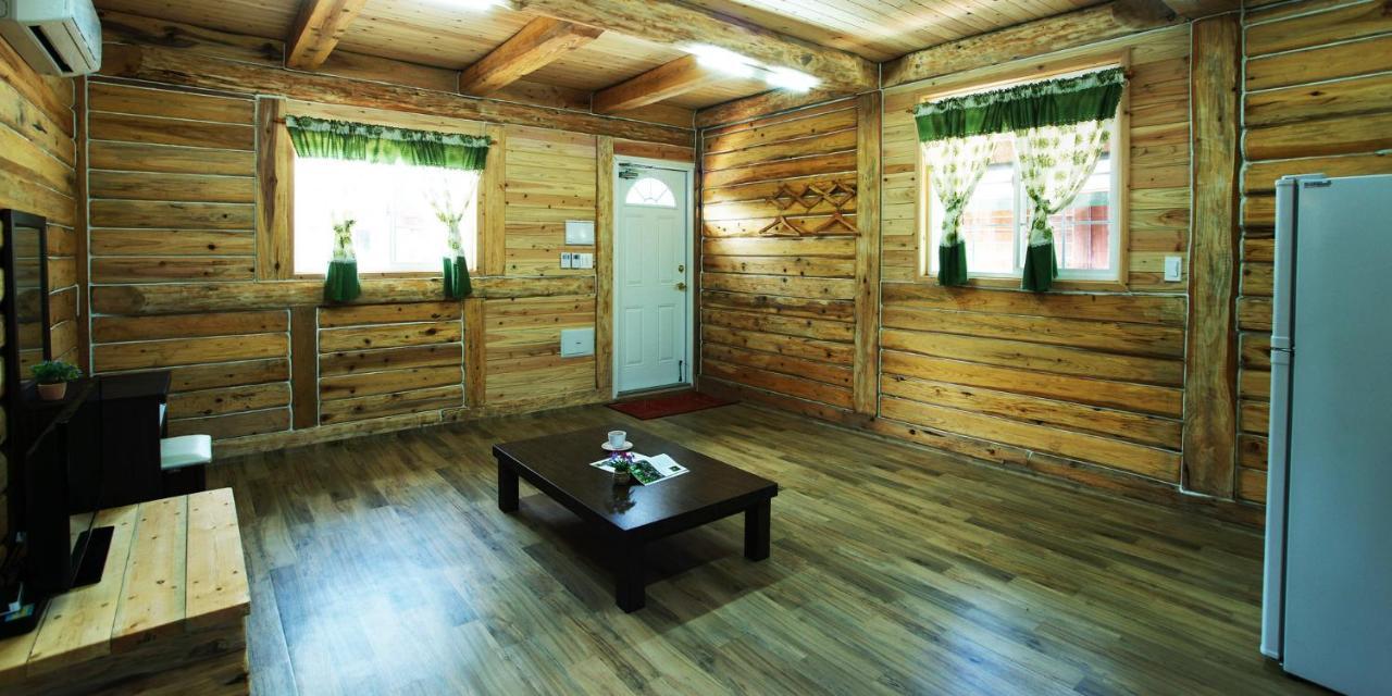 Jeju Joa Log Pension Согвіпо Екстер'єр фото