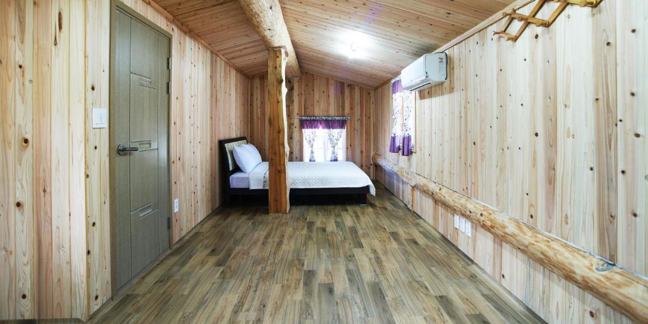 Jeju Joa Log Pension Согвіпо Екстер'єр фото